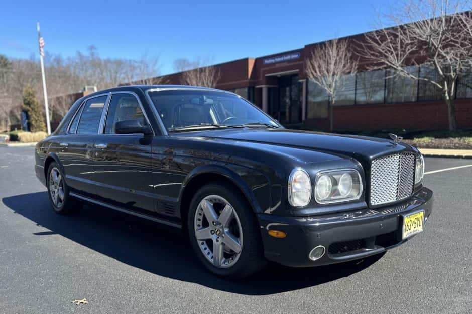2004 Bentley Arnage sold for $25,000