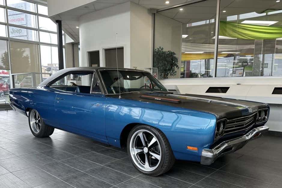 1969 Plymouth Road Runner sold for $30,000