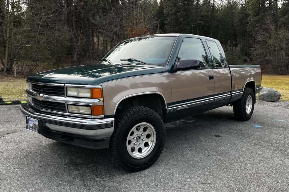 1995 Chevrolet C/K GMT400 (1988-2002) sold for $15,000