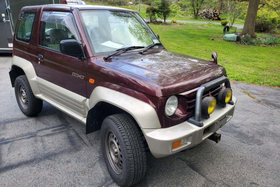 1996 Mitsubishi Pajero & Montero sold for $7,250