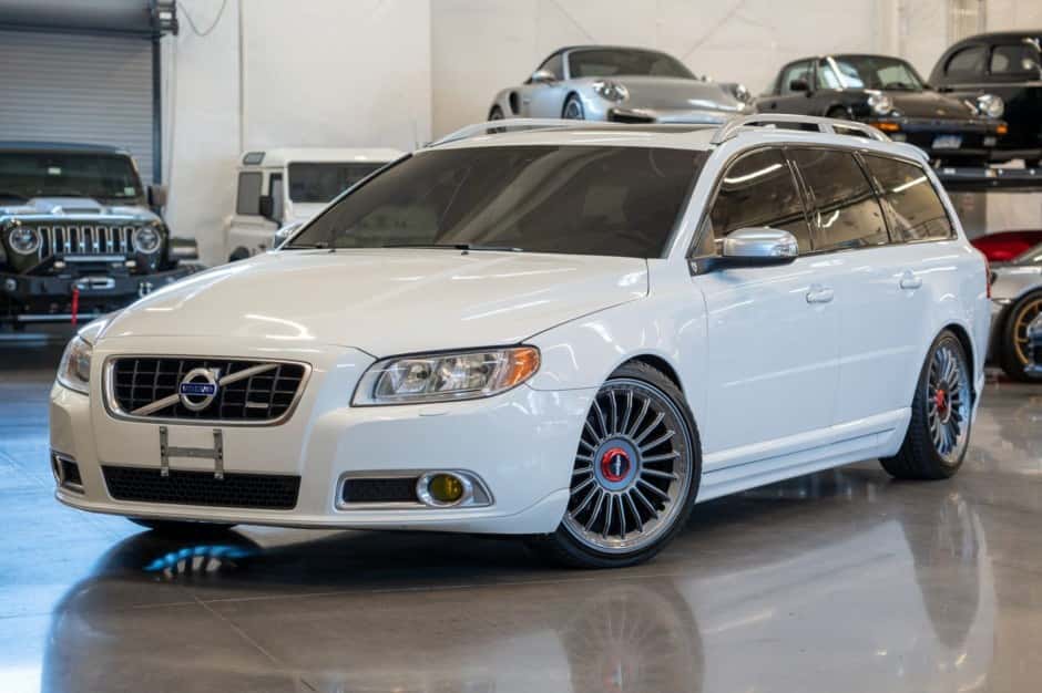 2010 Volvo V70 sold for $16,000