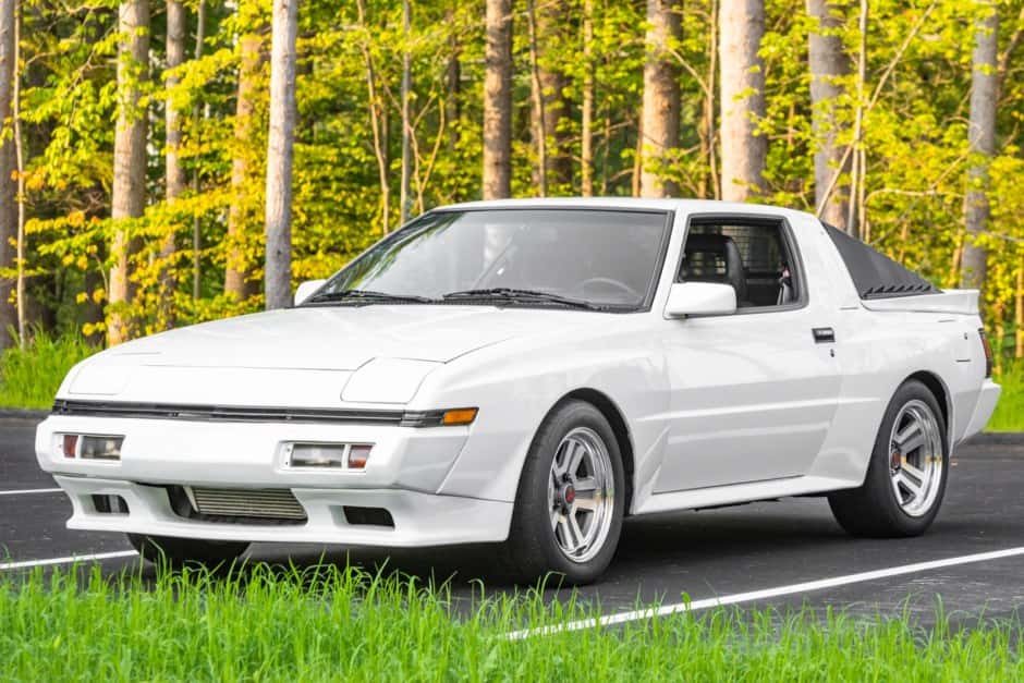 1989 Chrysler Conquest & Mitsubishi Starion sold for $22,250