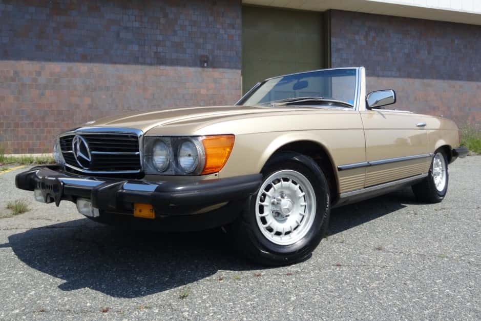 1985 Mercedes-Benz R107 SL sold for $22,550