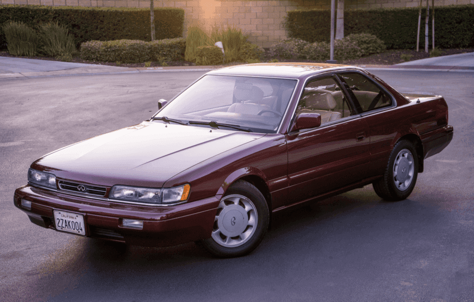 1991 Infiniti  sold for $3,300