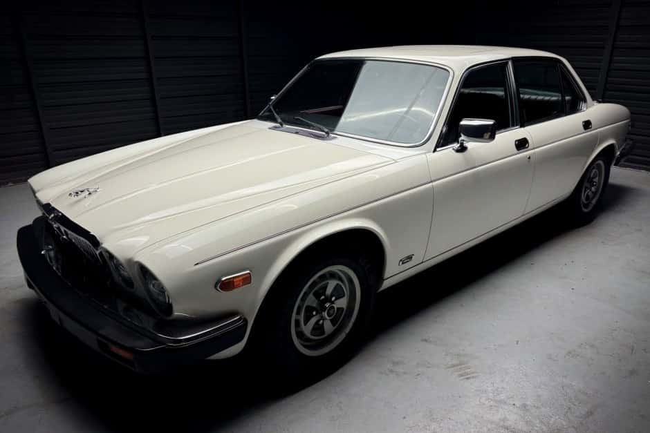 1985 Jaguar XJ Series 3 (1980-1992) sold for $6,400