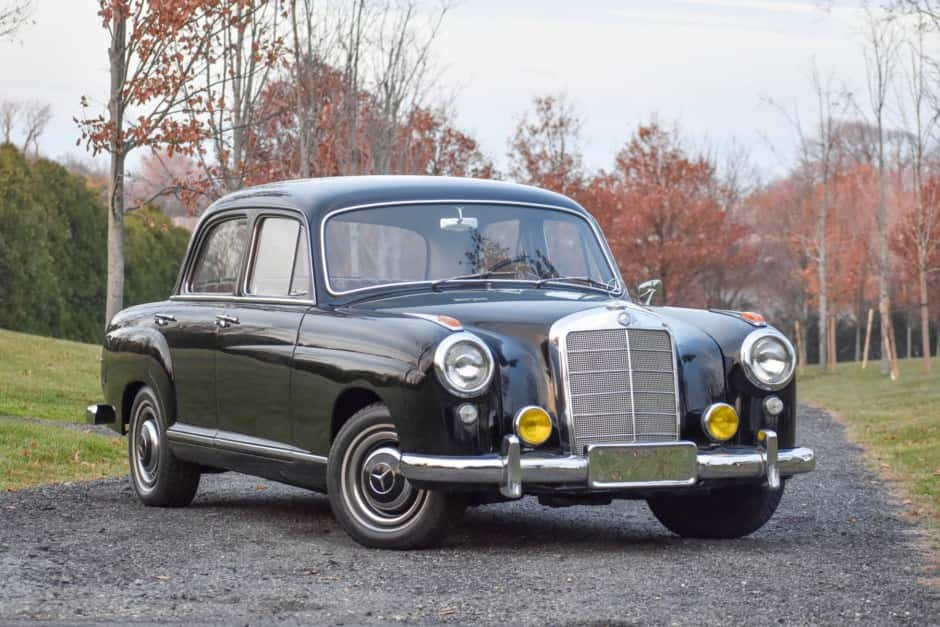 1956 Mercedes-Benz Ponton sold for $14,000