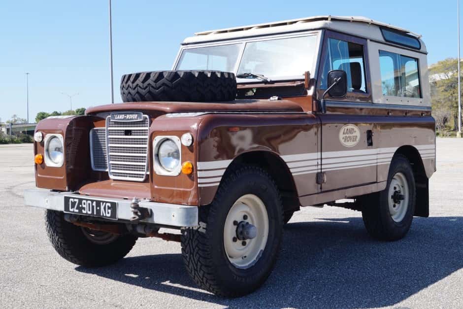 1983 Land Rover Series 88 sold for $27,250