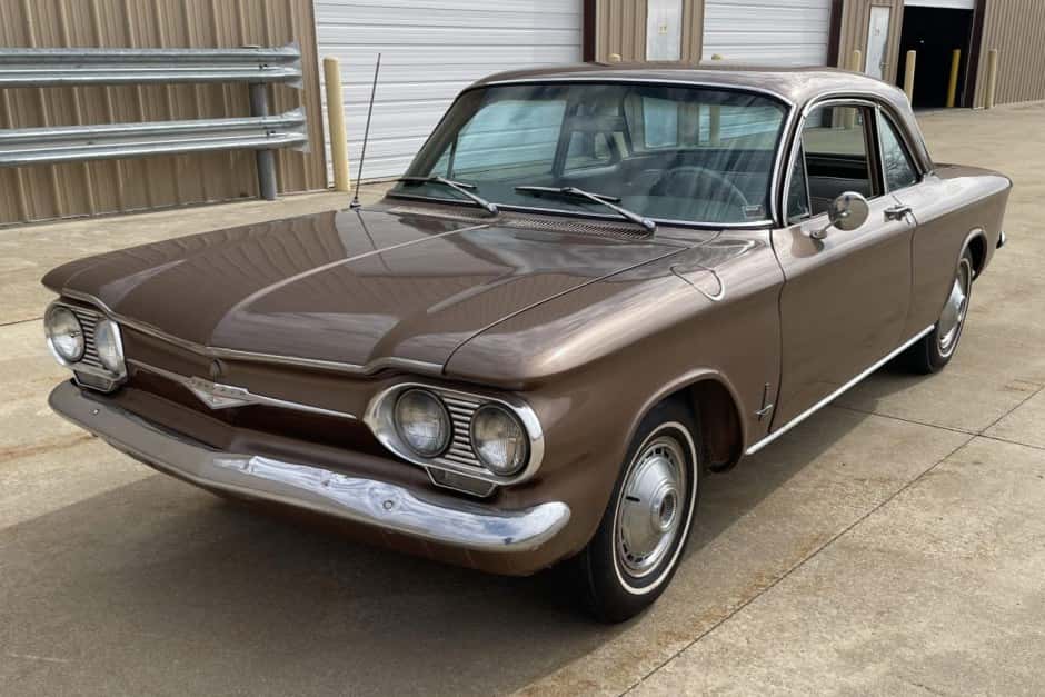 1961 Chevrolet Corvair (1960-1964) sold for $7,100