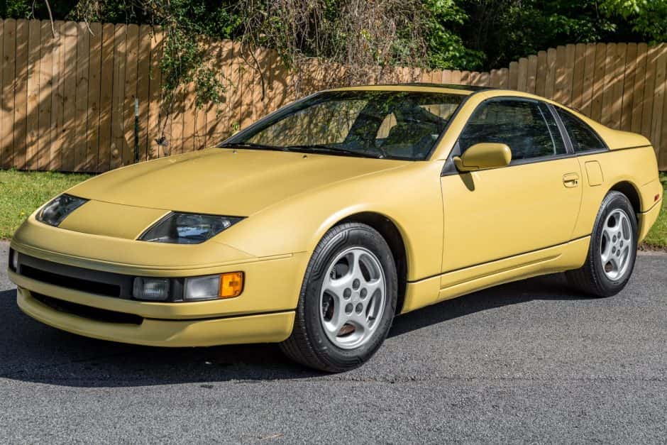 1990 Nissan Z32 300ZX sold for $18,250