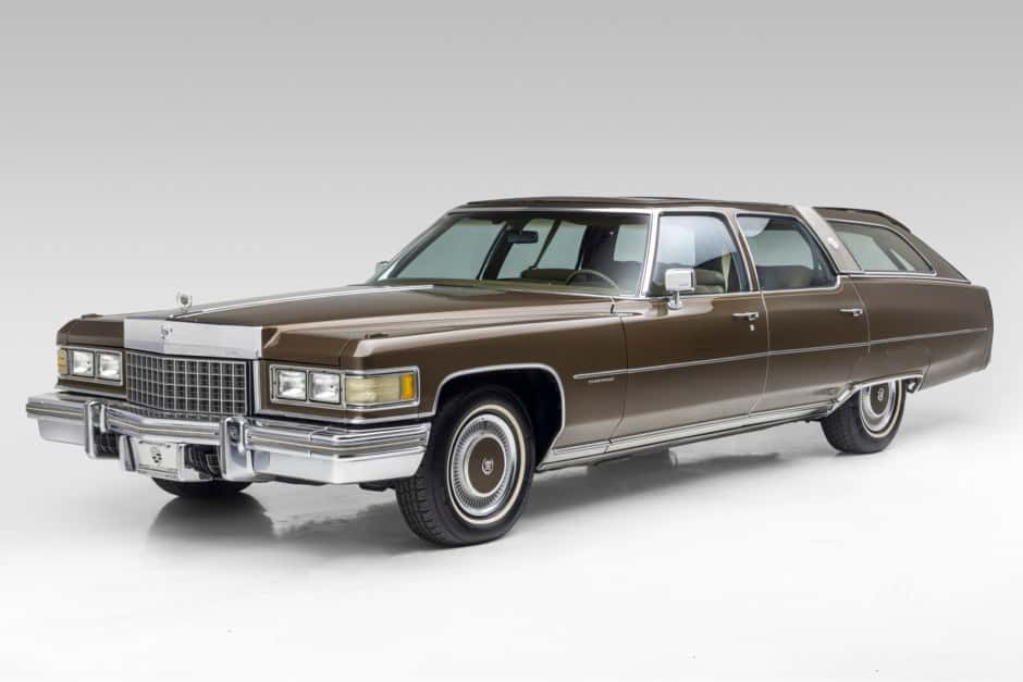 1976 Cadillac Series 75/Fleetwood sold for $31,854