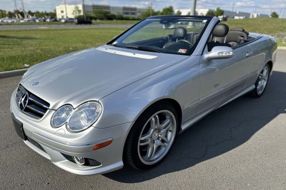 2009 Mercedes-Benz CLK-Class sold for $18,250