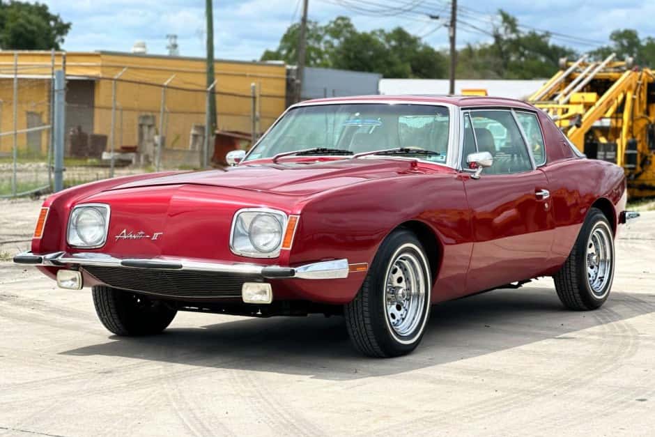 1982 Studebaker Avanti sold for $18,850