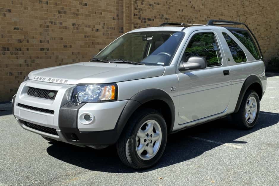 2005 Land Rover  sold for $11,950