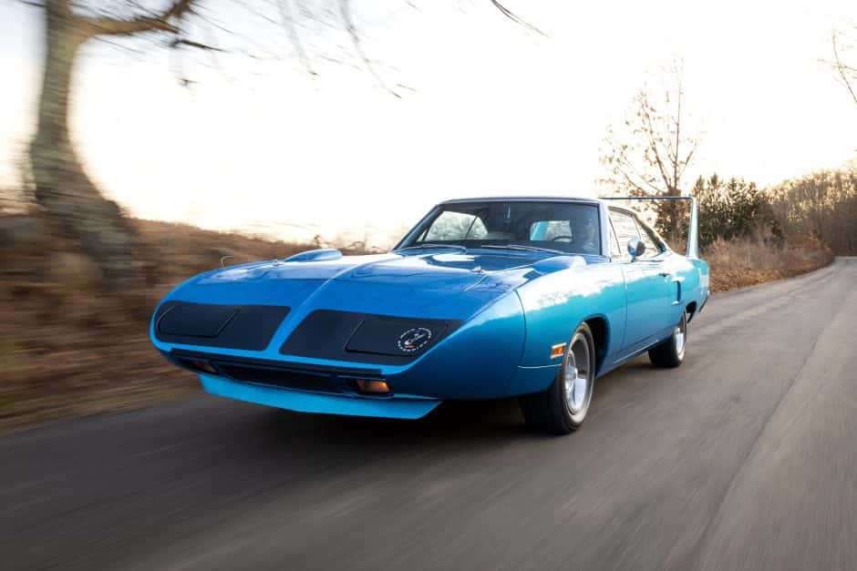 1970 Plymouth Superbird & Dodge Charger Daytona sold for $261,000