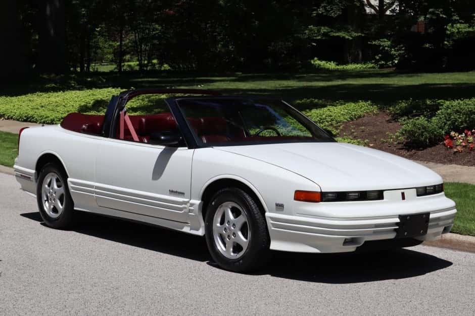 1993 Oldsmobile Cutlass sold for $16,500
