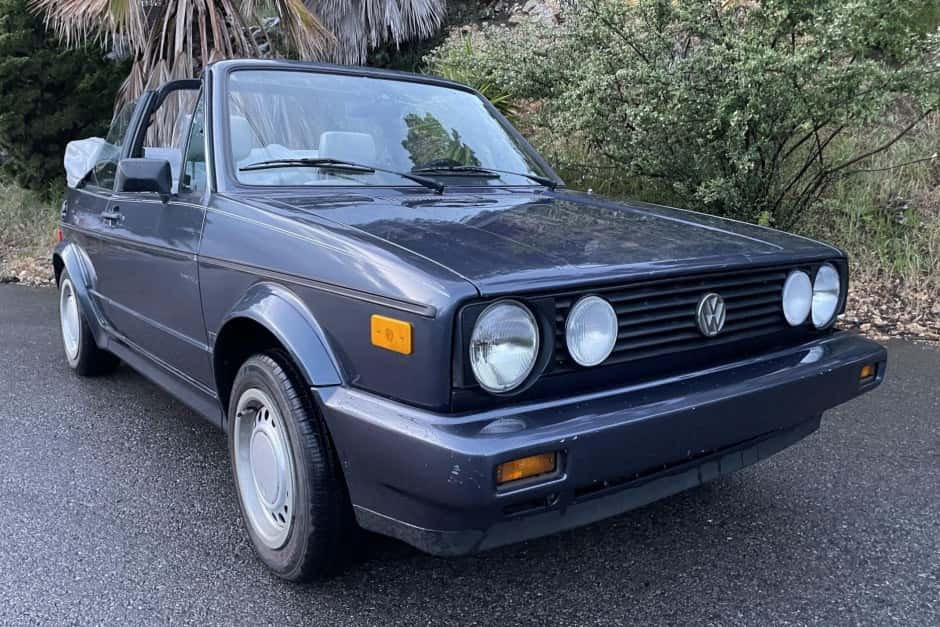 1989 Volkswagen Golf/Rabbit Cabriolet sold for $15,750