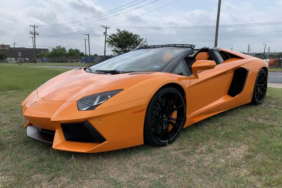 2014 Lamborghini Aventador sold for $367,000