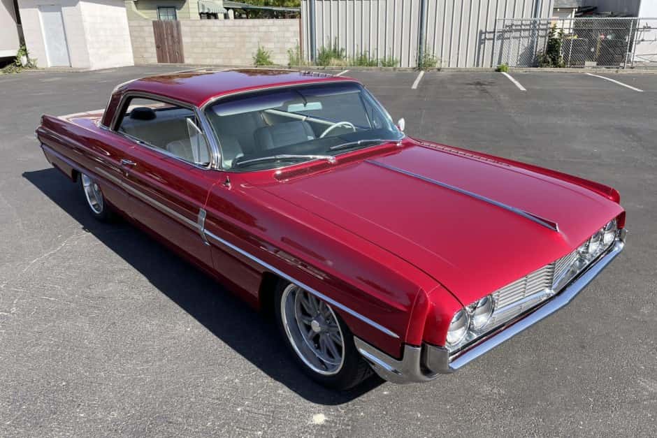 1962 Oldsmobile 88 sold for $21,750
