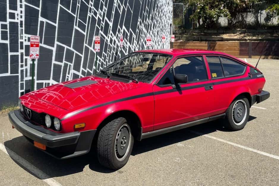 1982 Alfa Romeo GTV6 sold for $10,000