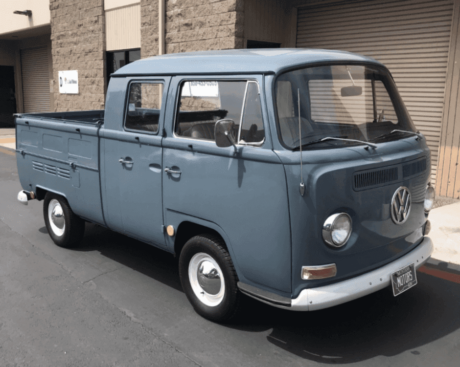 1900 Volkswagen Bay-Window Pickup sold for $27,500