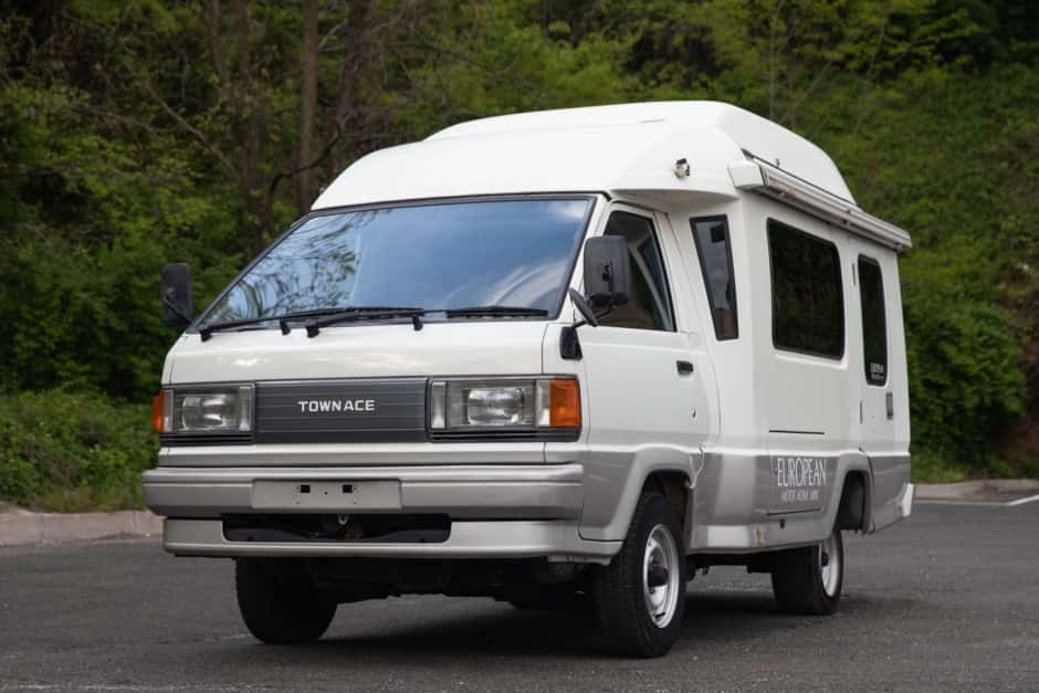 1992 Toyota LiteAce & TownAce sold for $15,500