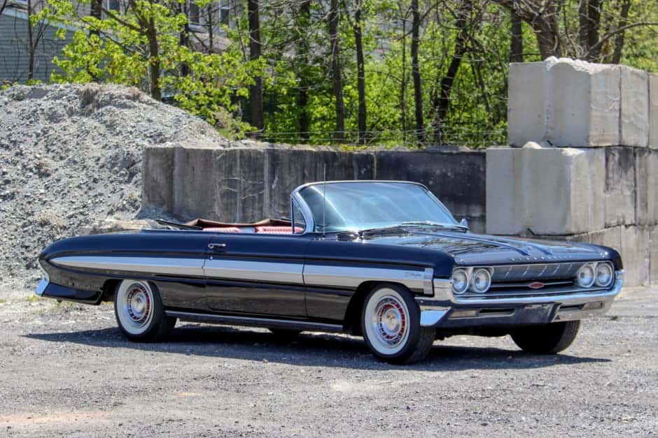 1961 Oldsmobile Starfire sold for $50,000