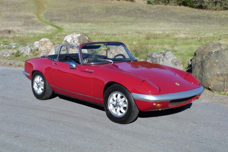 1967 Lotus Elan (1962-1975) sold for $32,000