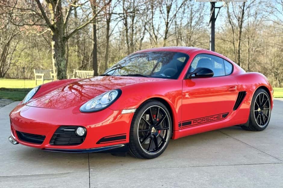 2012 Porsche 987 Cayman sold for $75,000