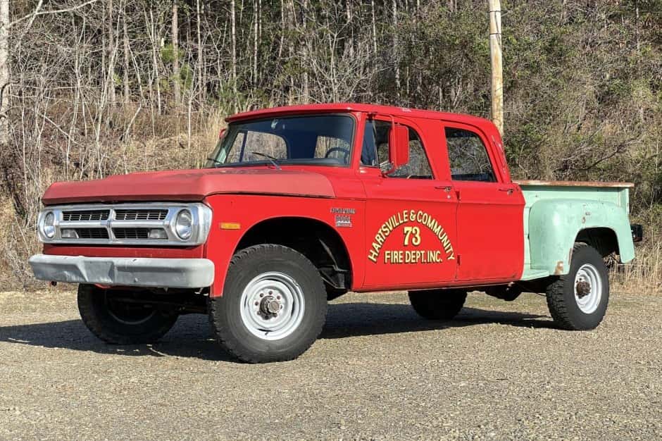 1970 Dodge Power Wagon sold for $9,200