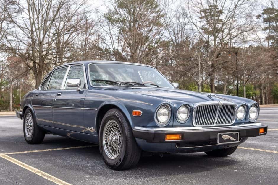 1986 Jaguar XJ Series 3 (1980-1992) sold for $5,750