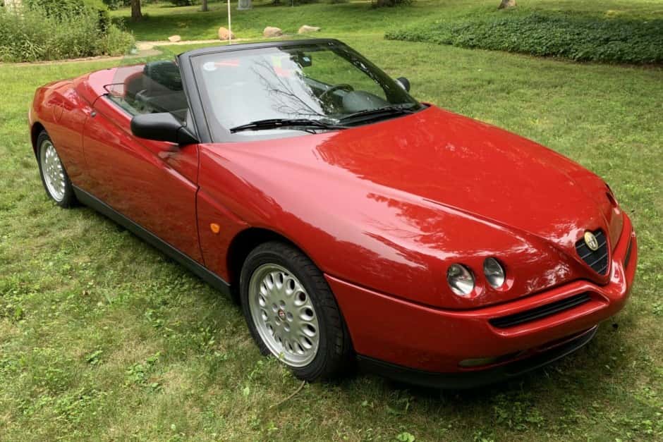 1996 Alfa Romeo GTV & Spider (Type 916) sold for $14,000