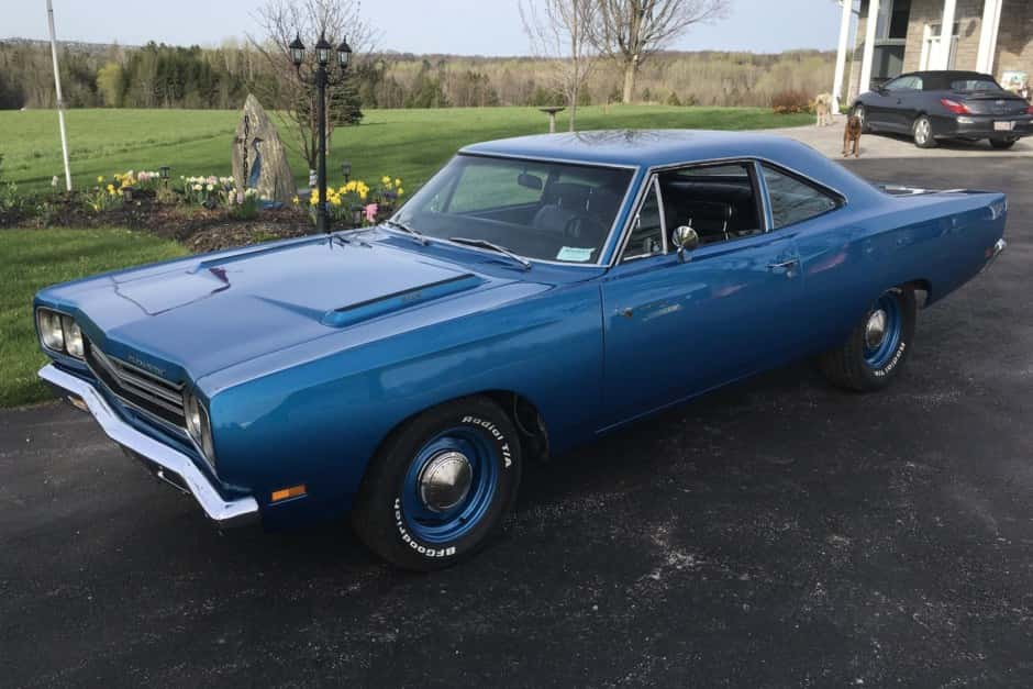 1969 Plymouth Road Runner sold for $44,500