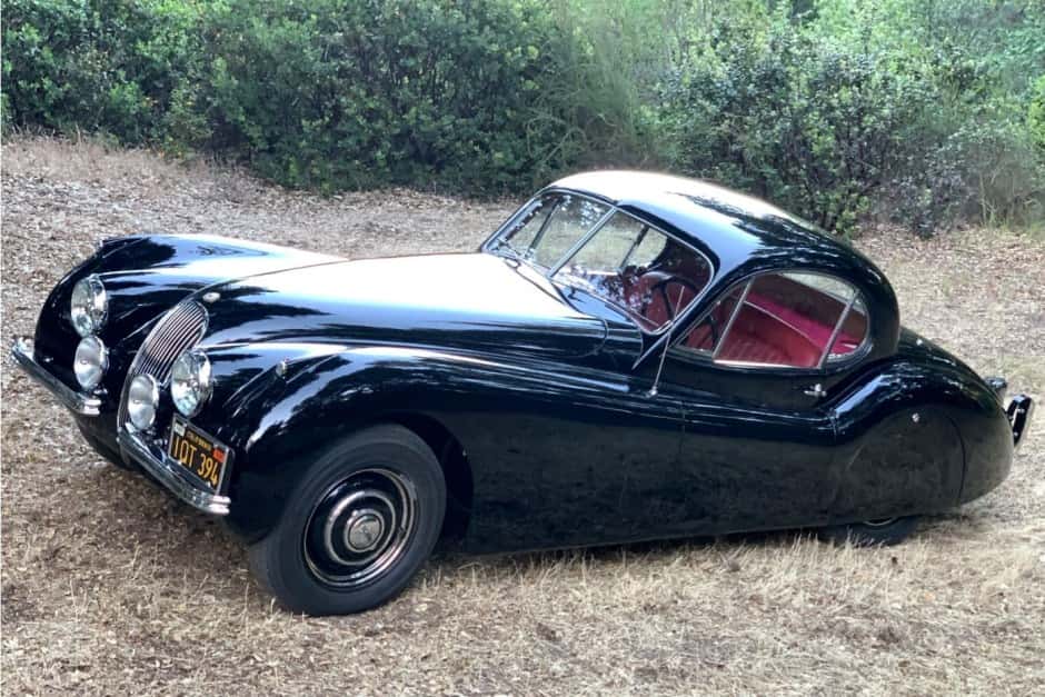 1952 Jaguar XK120 sold for $82,000
