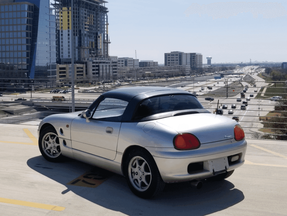 1993 Suzuki  sold for $6,100