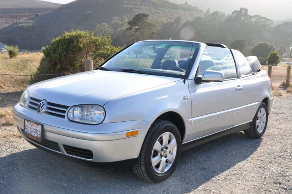 2002 Volkswagen Golf/Rabbit Cabriolet sold for $5,500