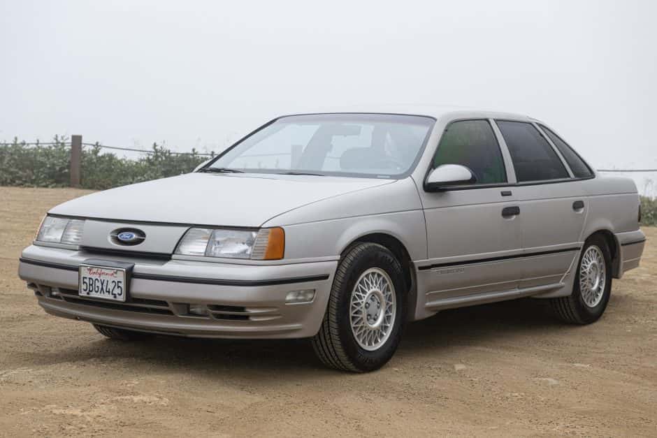 1989 Ford Taurus SHO sold for $9,600