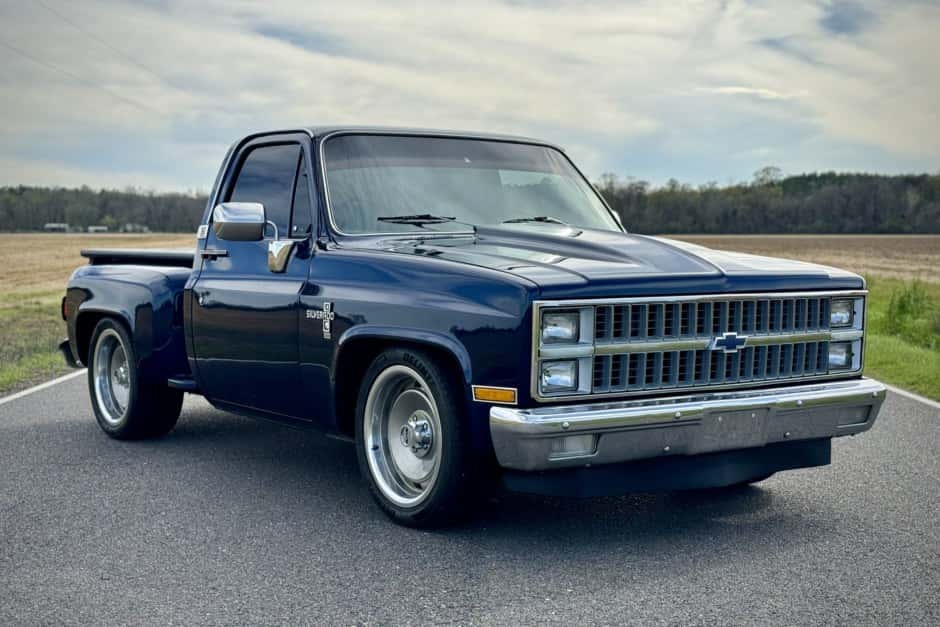 1982 Chevrolet C/K (1973-1991) sold for $19,777