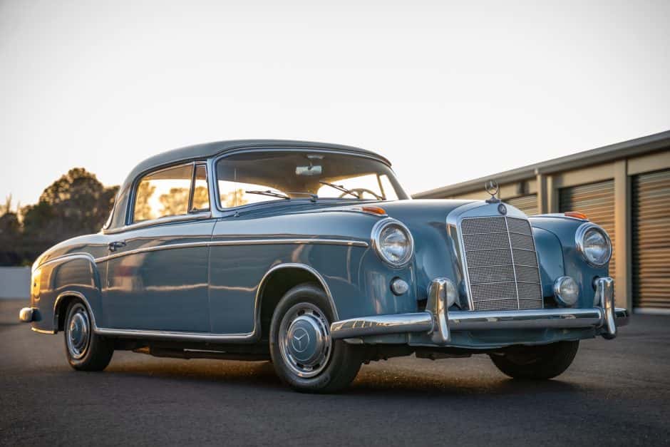 1960 Mercedes-Benz Ponton sold for $33,333