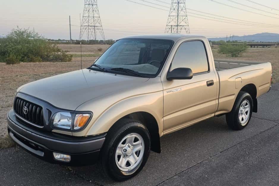 2002 Toyota Tacoma (N1X0 1995-2005) sold for $17,000