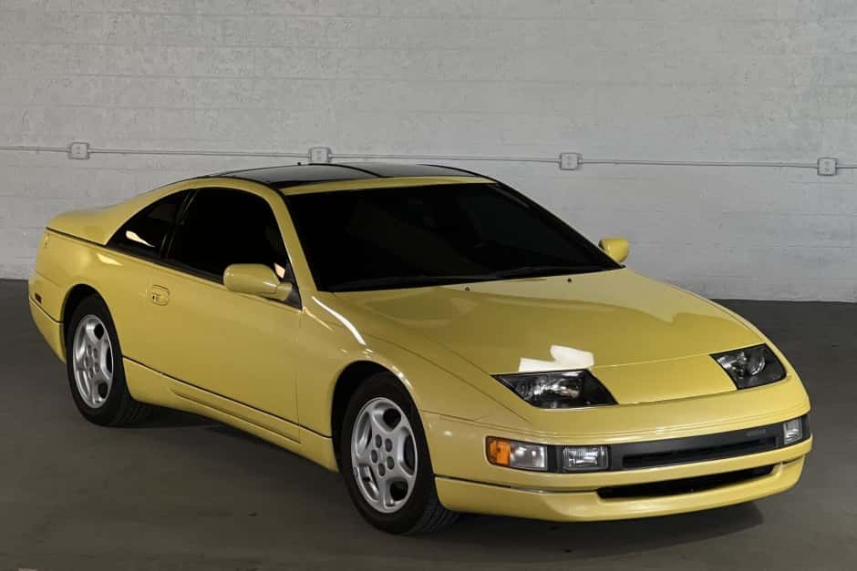 1990 Nissan Z32 300ZX sold for $21,759