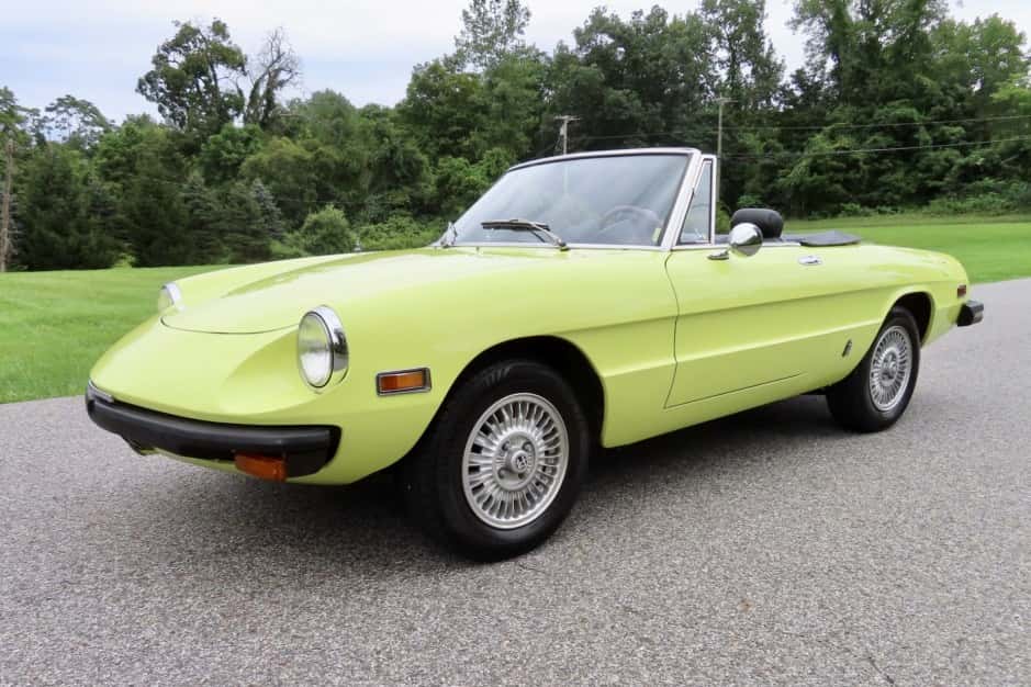 1976 Alfa Romeo 105/115 Spider Series 2 sold for $18,500