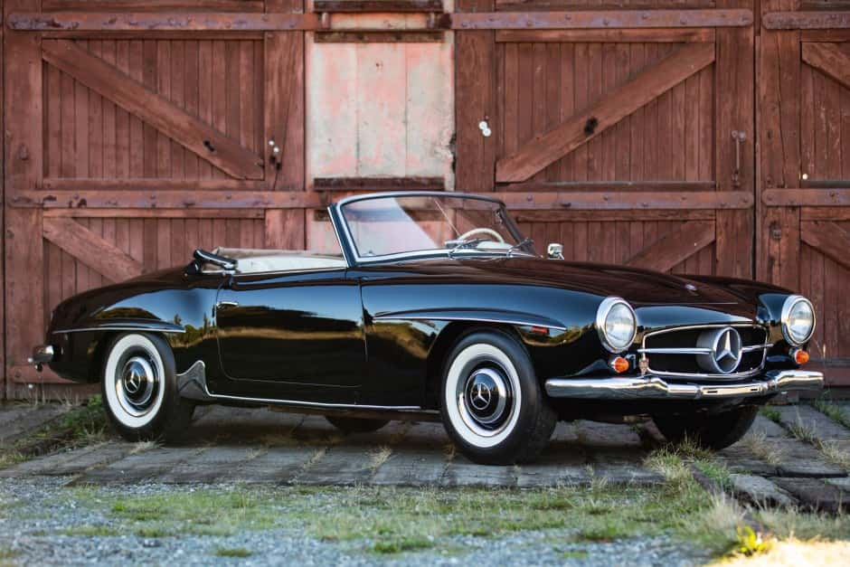 1960 Mercedes-Benz 190SL sold for $101,000