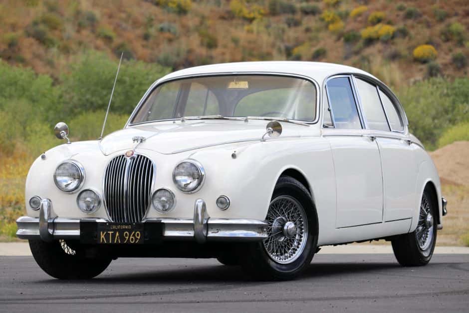 1960 Jaguar Mk II sold for $26,000