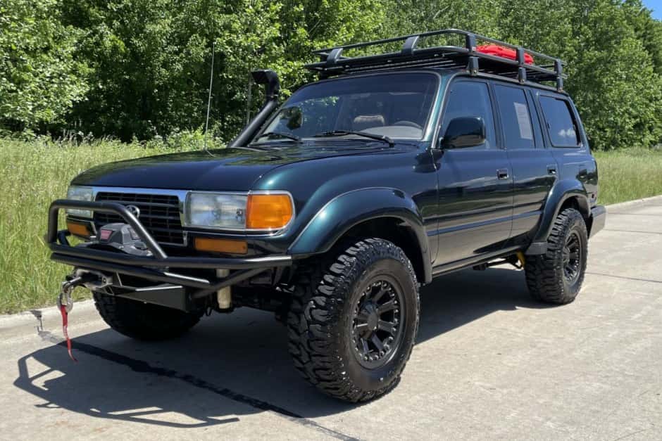 1995 Toyota Land Cruiser 80-Series sold for $17,555
