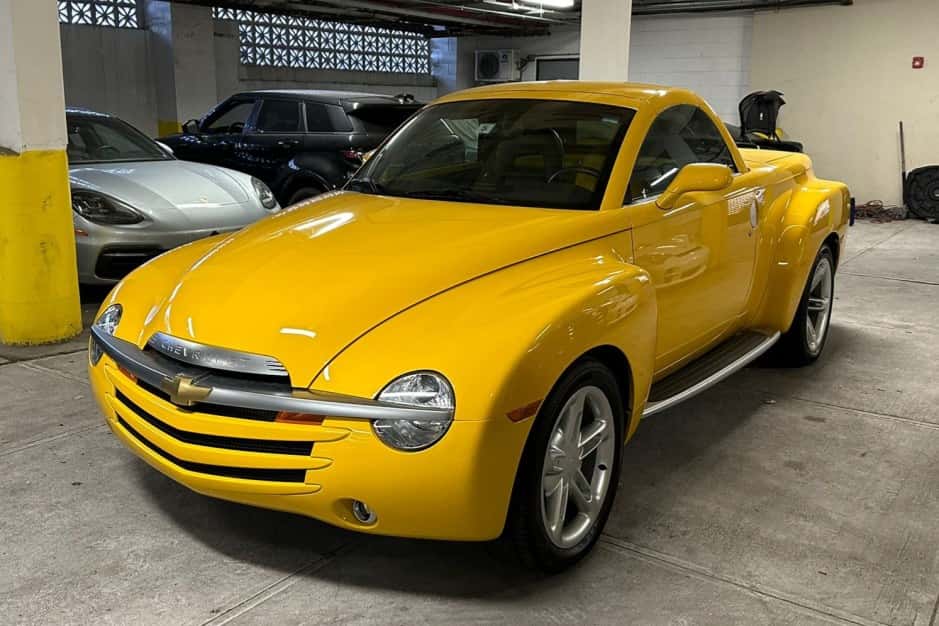 2003 Chevrolet SSR sold for $33,250