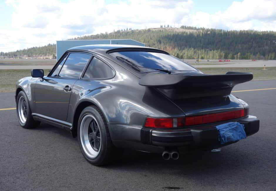 1989 Porsche 930 Turbo sold for $142,000