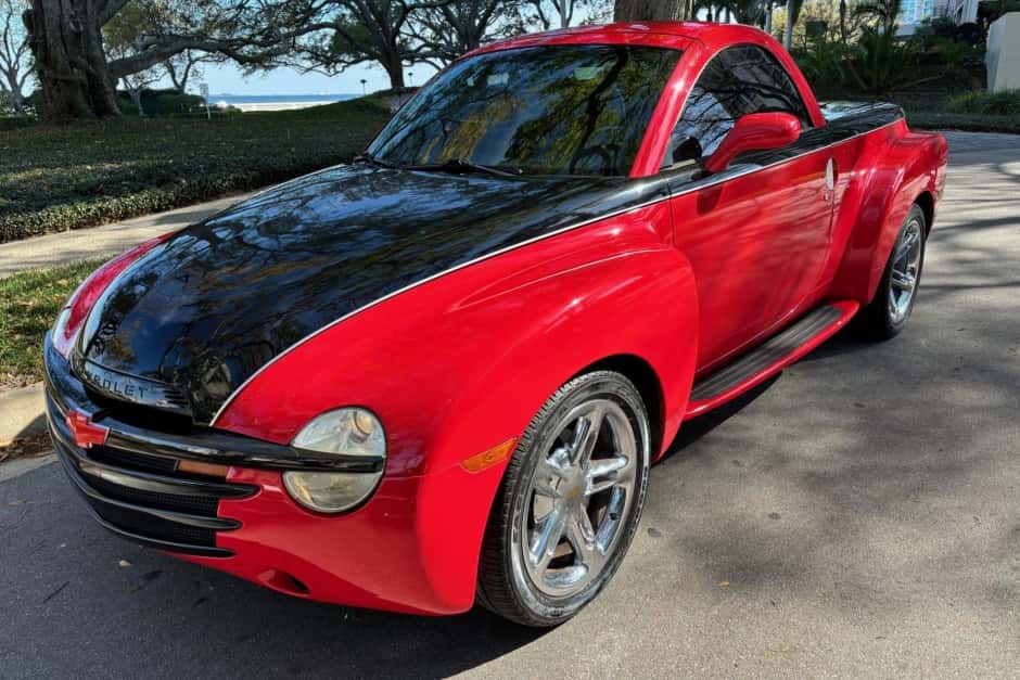 2005 Chevrolet SSR sold for $11,850