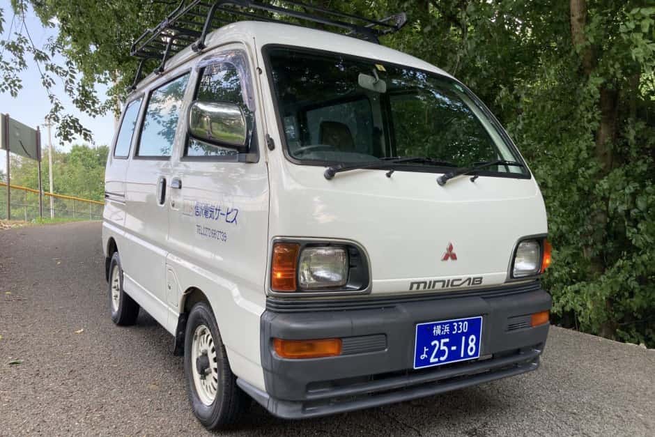 1996 Mitsubishi Minicab sold for $7,000