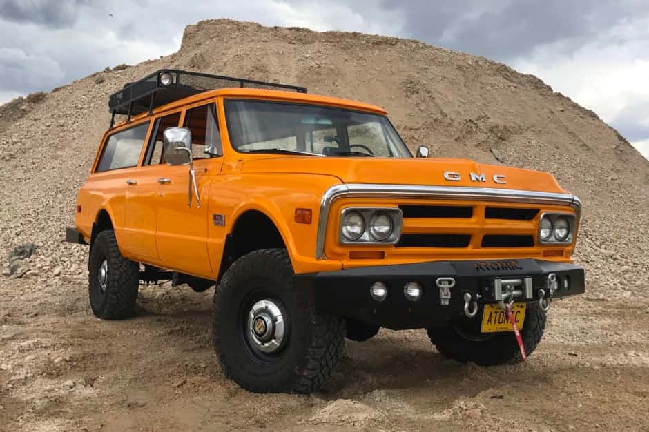 1969 GMC Suburban (1967-1972) sold for $40,500