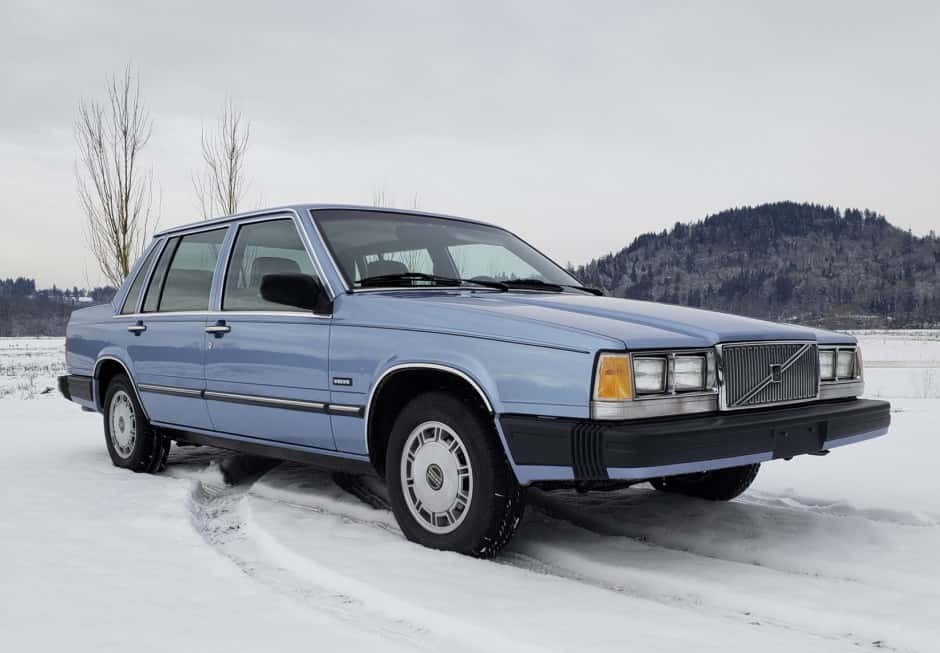 1987 Volvo 700-Series sold for $5,250